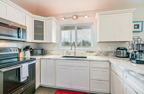 Keaau House | Red Ti Leaf Vacation House is your choice!