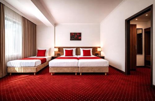 Innenstadt Hotel | REDBERRY Hotel - Düsseldorf - Neuss
