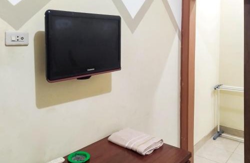 Metro Hotel | RedDoorz at Guesthouse Oemah Opa Metro Lampung