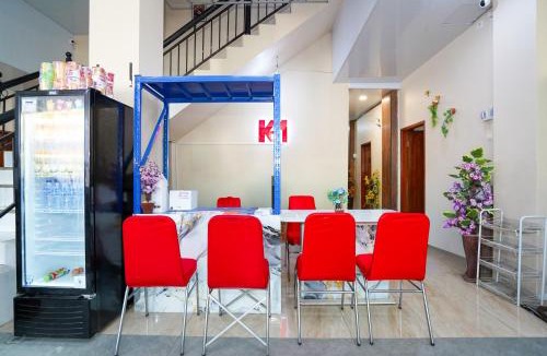 Surabaya House | RedDoorz at Medokan Rungkut Surabaya