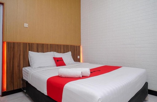 Banjarasri Hotel | RedDoorz At Pondok Eyang Obi Sleman