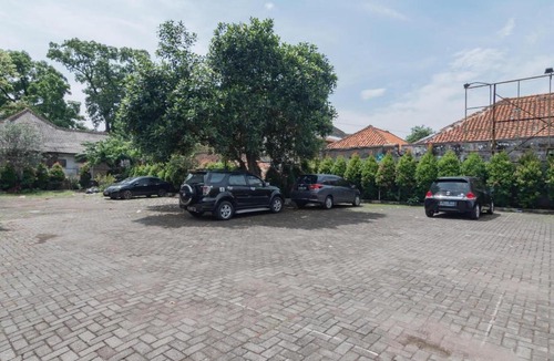 Bandung Hotel | RedDoorz near Alun Alun Bandung 3