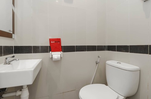 Baranangsiang House | RedDoorz near Exit Toll Bogor