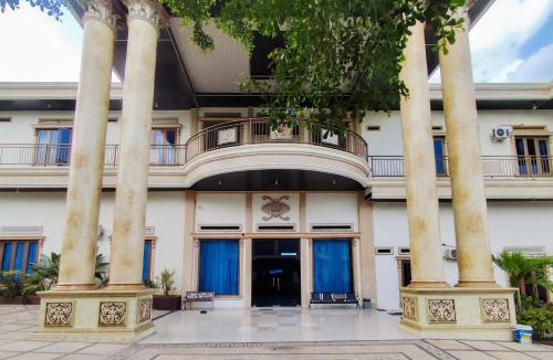 Jambi House | RedDoorz near Islamic Center Jambi