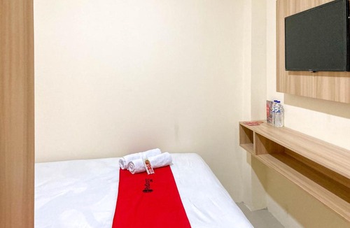 Mlati Hotel | RedDoorz near Sleman City Hall Yogyakarta