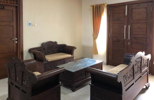 Yogyakarta Hotel | RedDoorz near XT Square 3