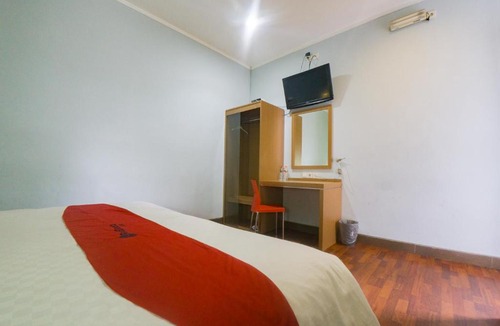 Klojen Hotel | RedDoorz Plus @ Celaket