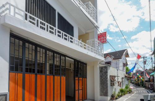 Solo City Centre Hotel | RedDoorz Plus near Pasar Gede Solo