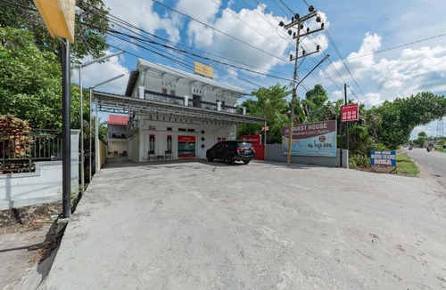 Buntok Hotel | RedDoorz Syariah at JK Residence Pahlawan Buntok