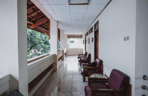Ungaran Barat Hotel | RedDoorz @ Ungaran
