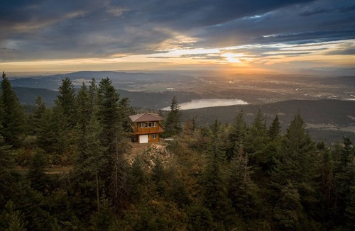 Post Falls House | Redemption Rock Tower - A Unique Hiking Destination - 3 miles.