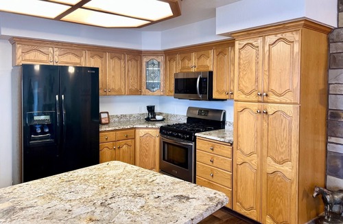 Spanish Fork House | RedHawk Retreat/Extremely clean! Modern Hobby Farm Getaway