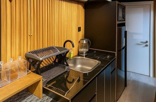 Be'er Ora Boat Rental | RedSeaSuite Breakfast Included