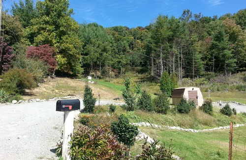 Mouth of Wilson Cottage | REDUCED RATES! Hike Grayson! Instant Book!