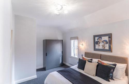New Forest District House | Redwood Escape Stylish New Forest Stay Sleeps 4 Near Paultons Park