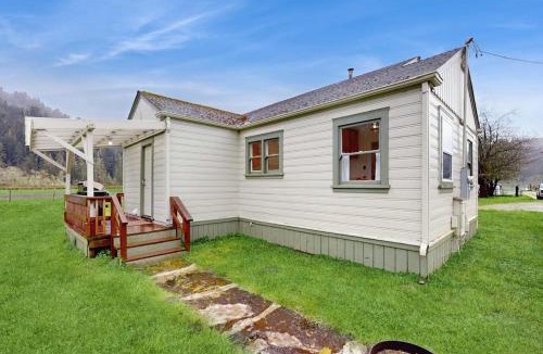 Orick House | Redwood Farmhouse in the Orick Valley
