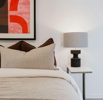 Bright Apartment | Reed Townhouse - Art House Townhouses