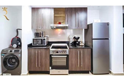 Abu Dhabi Apartment | Reef Edge 1BR - Elegant Coastal Getaway