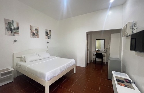 Pilar Resort | Reef Waters Resort