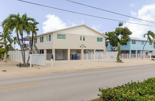 Marathon House | Reel Paradise I - 2bed/2bath half duplex with private pool & dockage