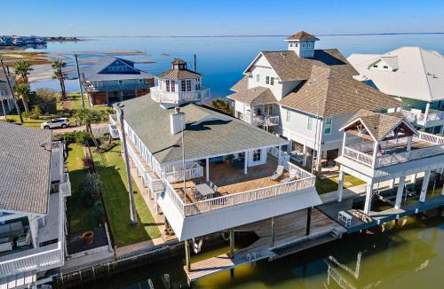 Isla Del Sol House | Reelview