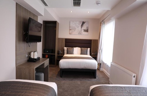Bayswater Hotel | Reem Hotel