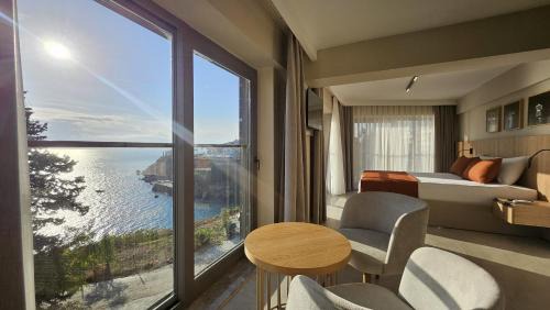 Eski Lara Apartment | Reev Coffee House