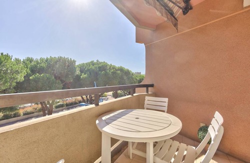 Mandelieu-la-Napoule Beach Apartment | Ref:3P30 Seasonal rental 3 rooms Mandelieu la Napoule facing port, beaches