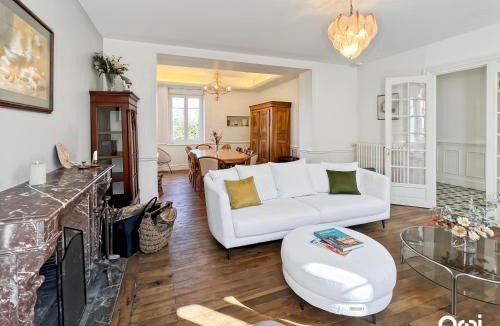 Queven House | REF 495 Quéven type 7 manor house