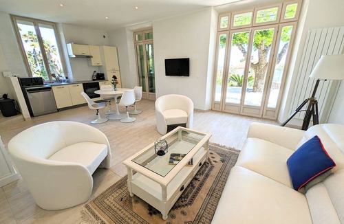 Golfe Juan Apartment | Ref GOLFE Palmes d Or Properties