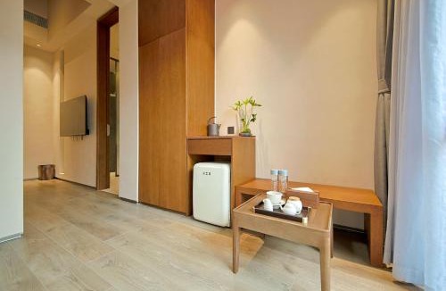 Guangling Qu Hotel | Refactoring Bingouguan Humanities Holiday Hotel (Yangzhou Dongguan Street)
