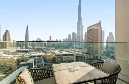 Za'abeel 2 Apartment | Refined 2BR Stay with Iconic Burj Views