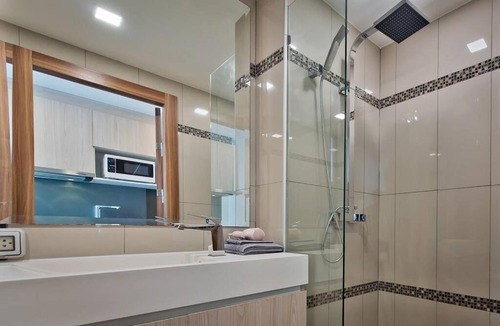 South Pattaya Apartment | REFINED INTERIOR Studio in Laguna Beach Resort 2.
