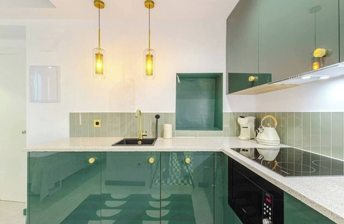 Barri Vell - Santa Creu Apartment | Refined Studio Historic Center Alicante