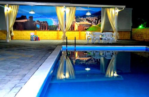 Pergusa House | Refined Villa in Enna with Private Pool