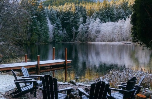 Port Angeles Cabin | Reflection Haven: Lakeside, Hot Tub, By Park Entry