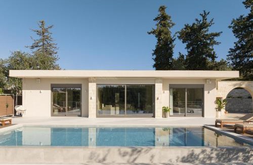 Nipos Villa | Reflection Villa, Heated Pool & Absolute Seclusion, By ThinkVilla