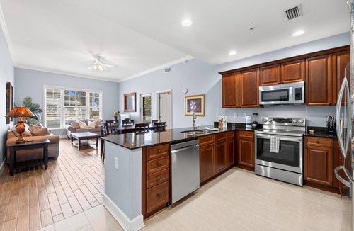 Upper Grand Lagoon Hotel | Reflections at Bay Point by Panhandle Getaways
