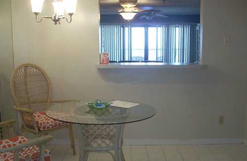 Indian Rocks Beach Apartment | Reflections on the Gulf -Family Friendly Beach Front Condo -2 weeks minimum stay