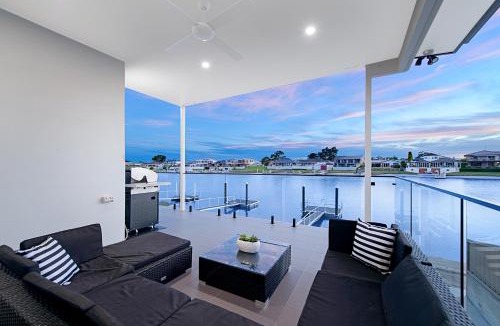 Port Macquarie Villa | Reflections on the water 2B River Park Road Port Macquarie