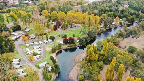 Tumut Hotel | Reflections Tumut River