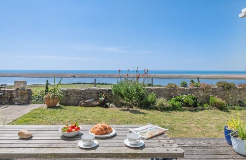 Littlebredy House | Reflections - Two Bedroom House, Sleeps 4