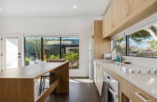 Camelback East Apartment | Refreshing 2-bedroom Container - 80 Walkscore!