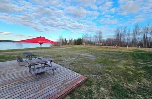Abitibi-Temiscamingue Cabin | Refreshing Stay near Seneterre