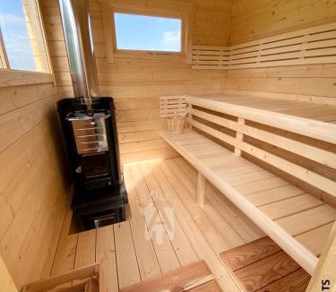 Chambon-sur-Lac Ski Chalet | Refuge de l'Angle