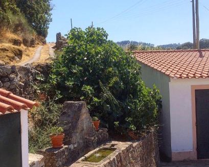 Santa Maria de Marvao House | Refugio da Maceira