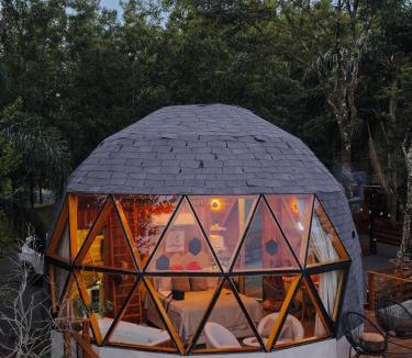 Seara Cabin | Refugio de abelhas