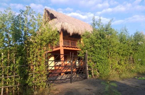 San Bernardo del Viento House | Refugio rodeado de manglar, aves, playa y mar