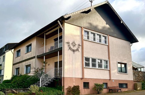 Bexbach Apartment | Refugium am Höcherberg - Holiday apartment with balcony