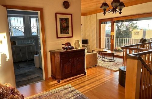 Bexbach Apartment | Refugium am Höcherberg - Holiday apartment with balcony